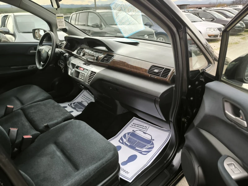 Honda Fr-v 2.0i, снимка 7 - Автомобили и джипове - 53597515