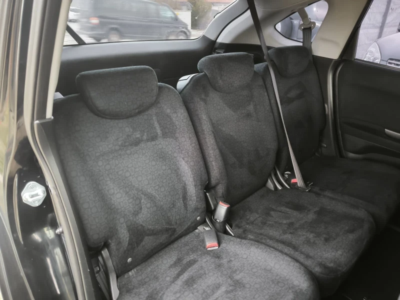 Honda Fr-v 2.0i, снимка 12 - Автомобили и джипове - 53597515