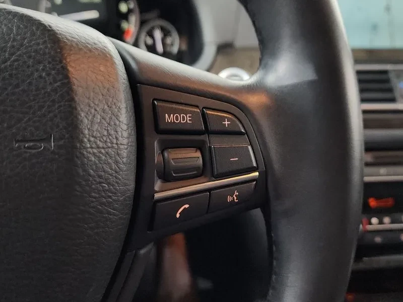BMW 740 i M Sports, снимка 17 - Автомобили и джипове - 54600898
