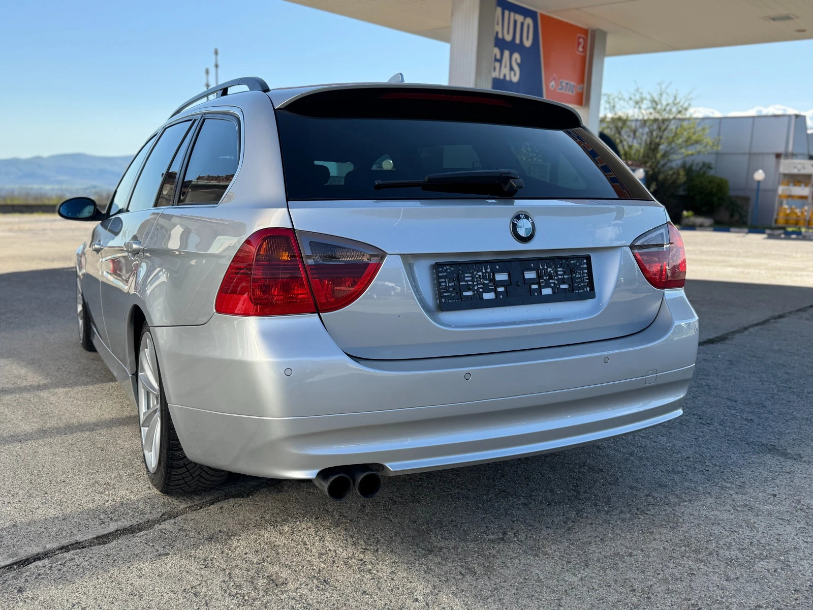 BMW 330 Navi/Auto - изображение 6