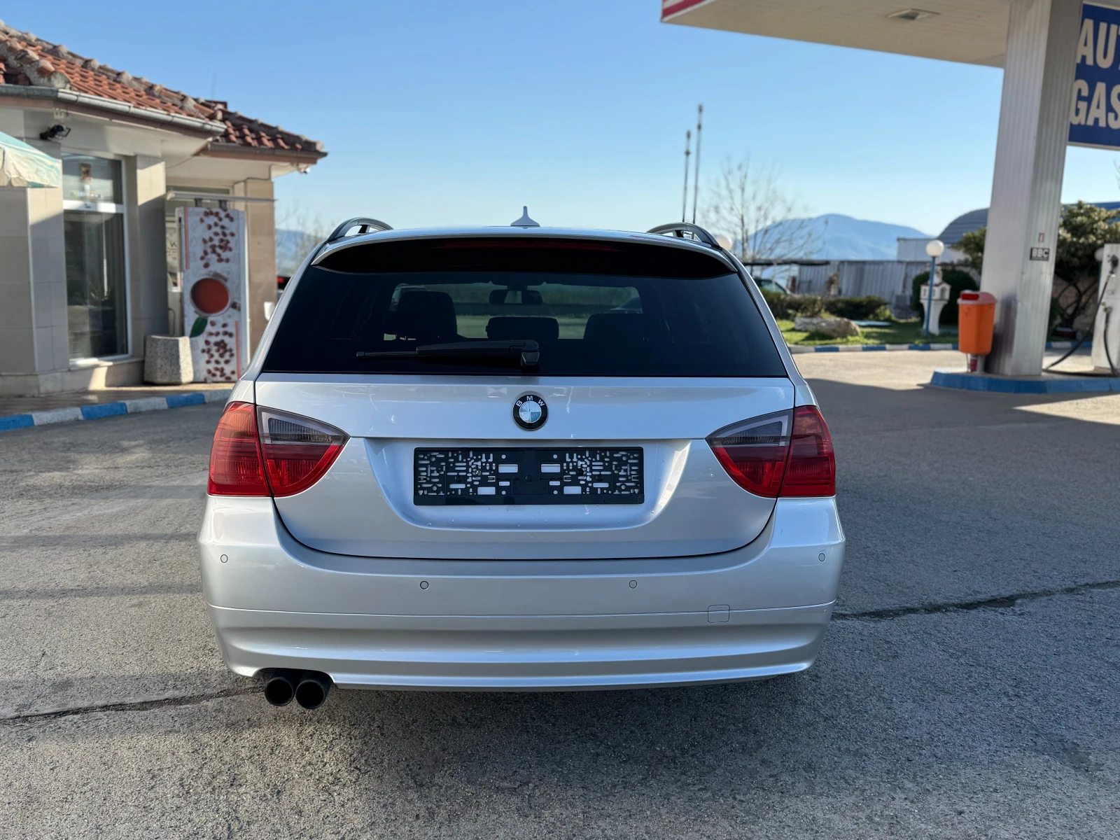 BMW 330 Navi/Auto - изображение 4