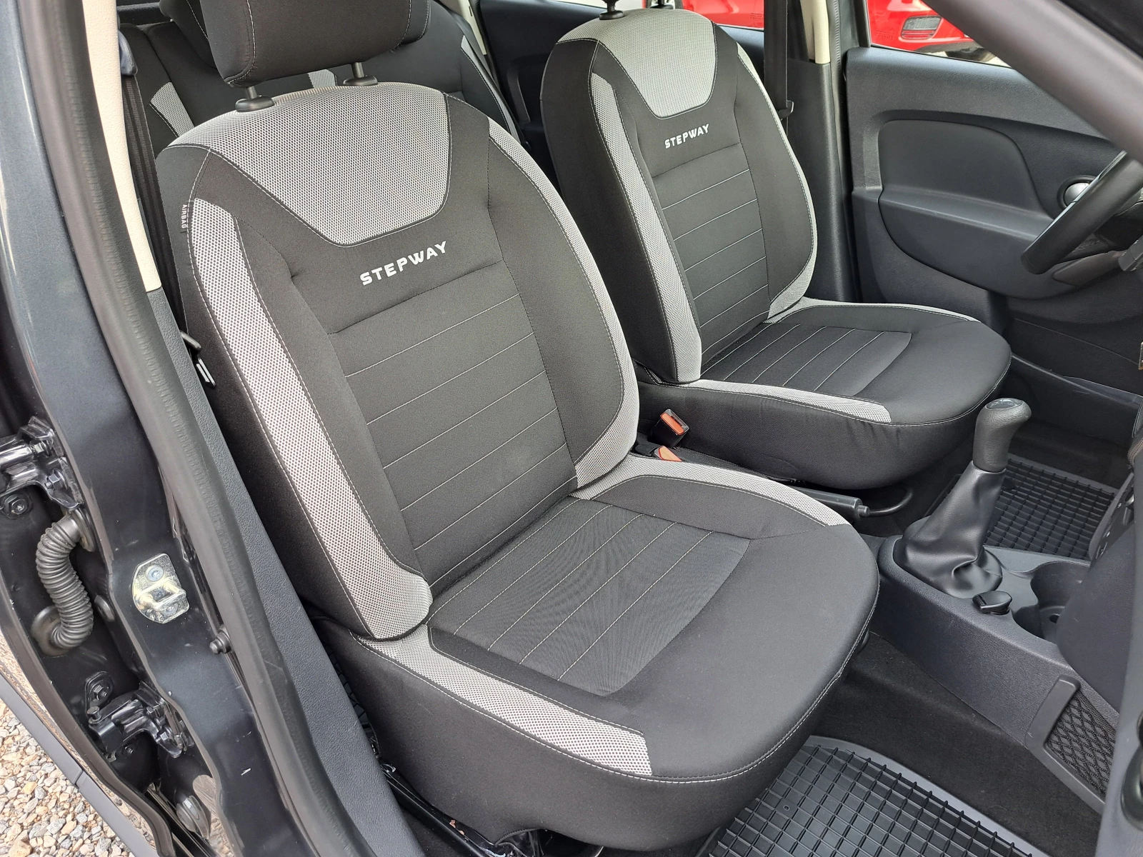 Dacia Sandero STEPWAY* КЛИМА* NAVI* ТЕМПОМАТ* ПАРКТР.* EU6 - изображение 9
