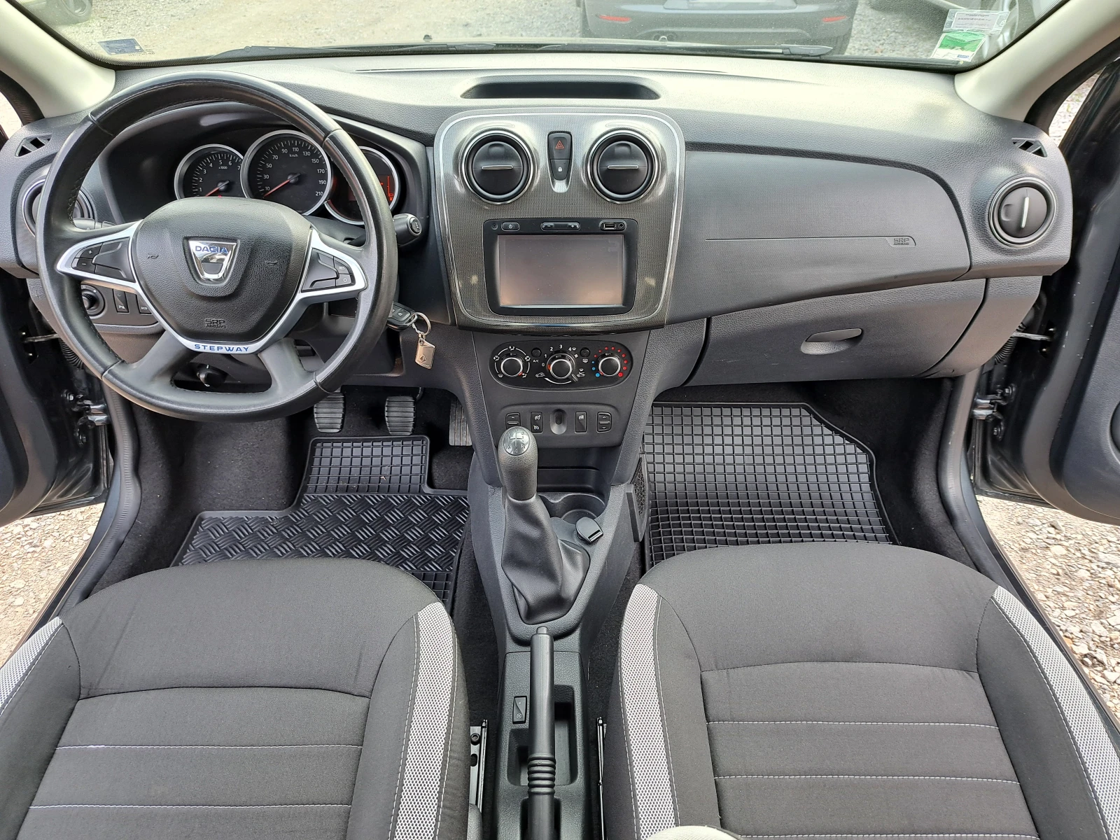 Dacia Sandero STEPWAY* КЛИМА* NAVI* ТЕМПОМАТ* ПАРКТР.* EU6 - изображение 10