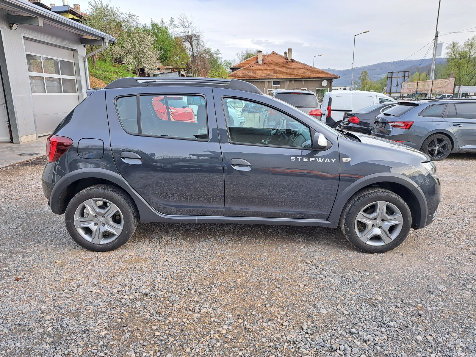 Dacia Sandero STEPWAY* КЛИМА* NAVI* ТЕМПОМАТ* ПАРКТР.* EU6 - изображение 6