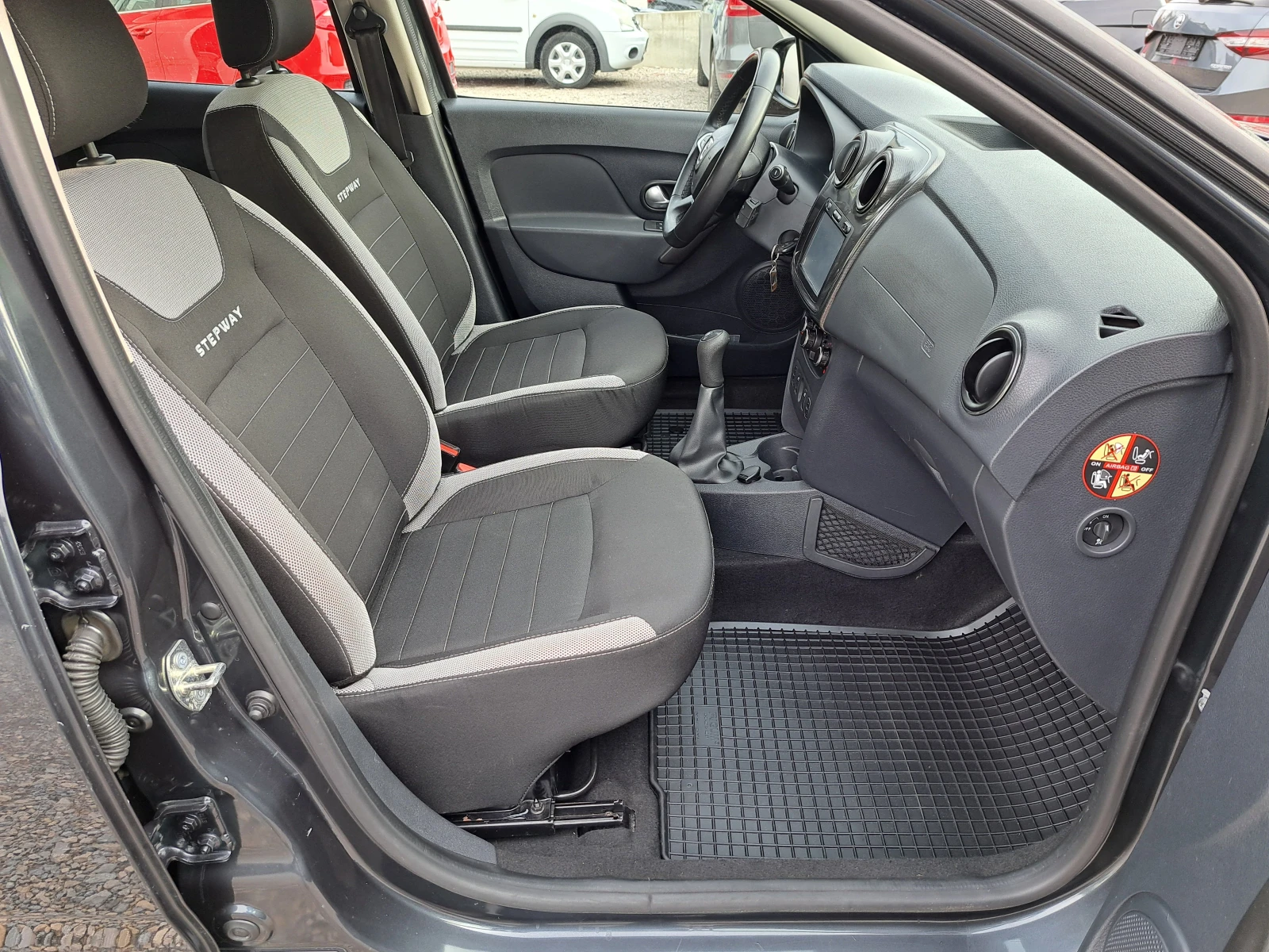 Dacia Sandero STEPWAY* КЛИМА* NAVI* ТЕМПОМАТ* ПАРКТР.* EU6 - изображение 7