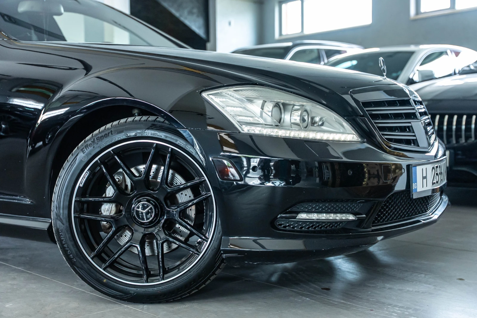Mercedes-Benz S 550  - изображение 2