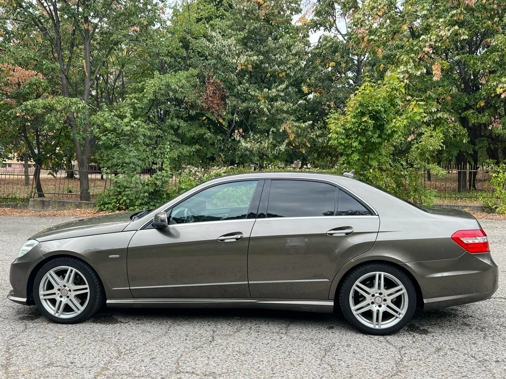 Mercedes-Benz E 220 AMG Pack Avantgard 7G tronic - изображение 8