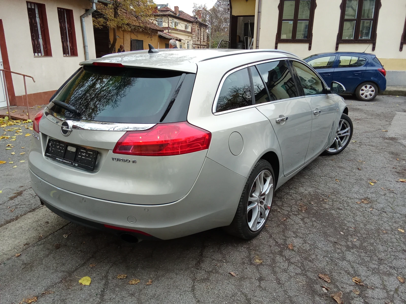 Opel Insignia 4x4 2.0 Turbo 220kc - изображение 4