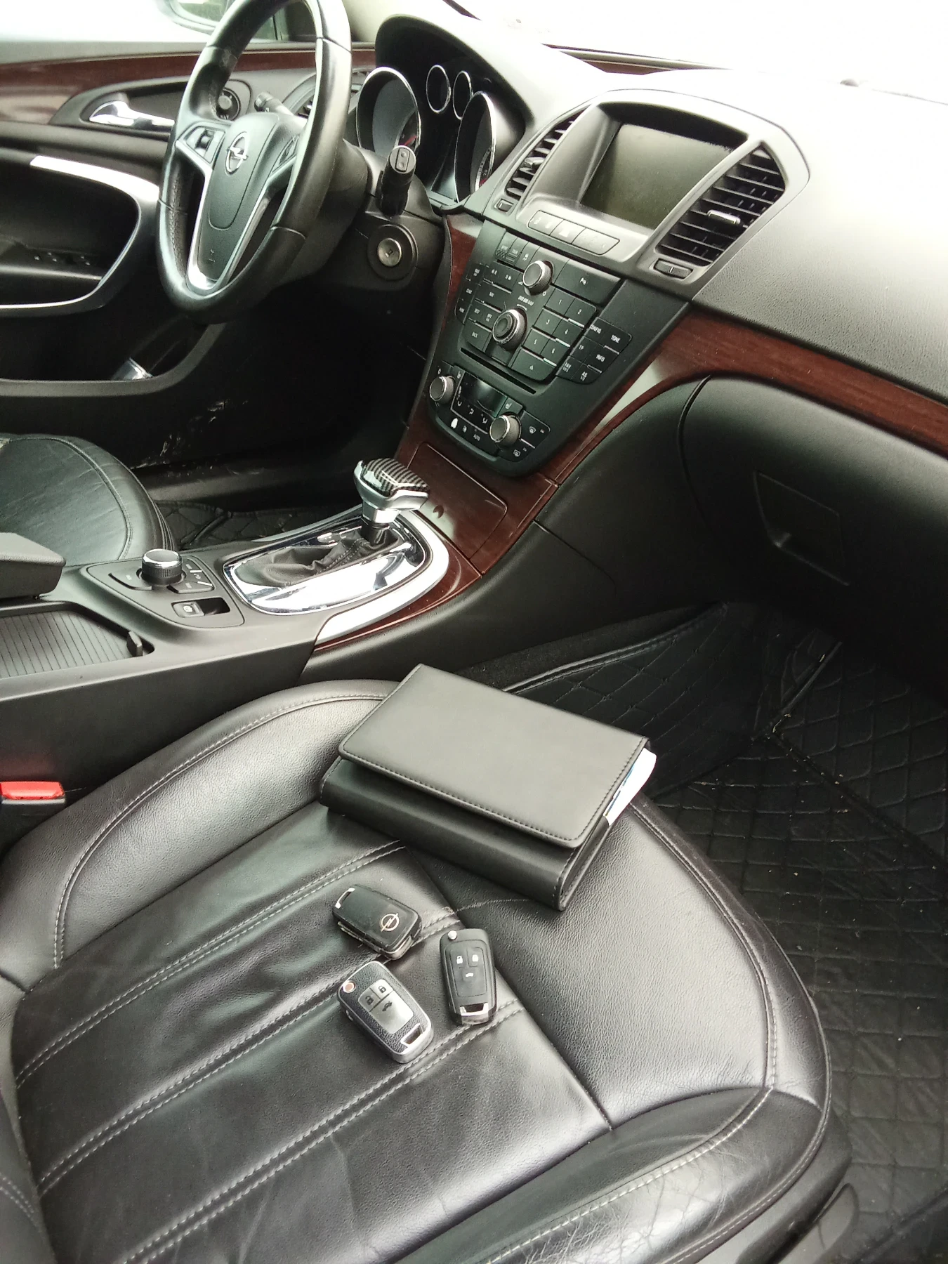 Opel Insignia 4x4 2.0 Turbo 220kc - изображение 9