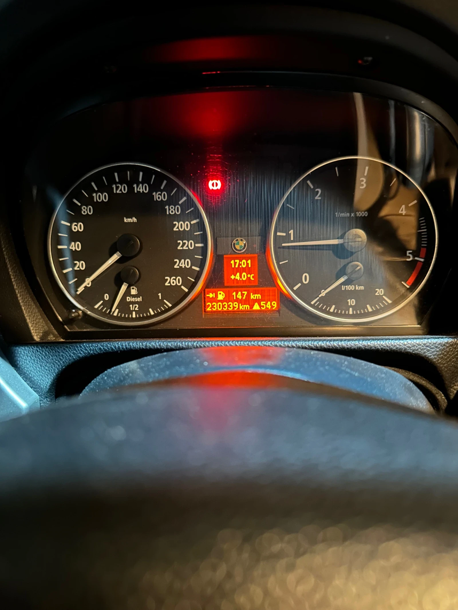 BMW 320  - изображение 10