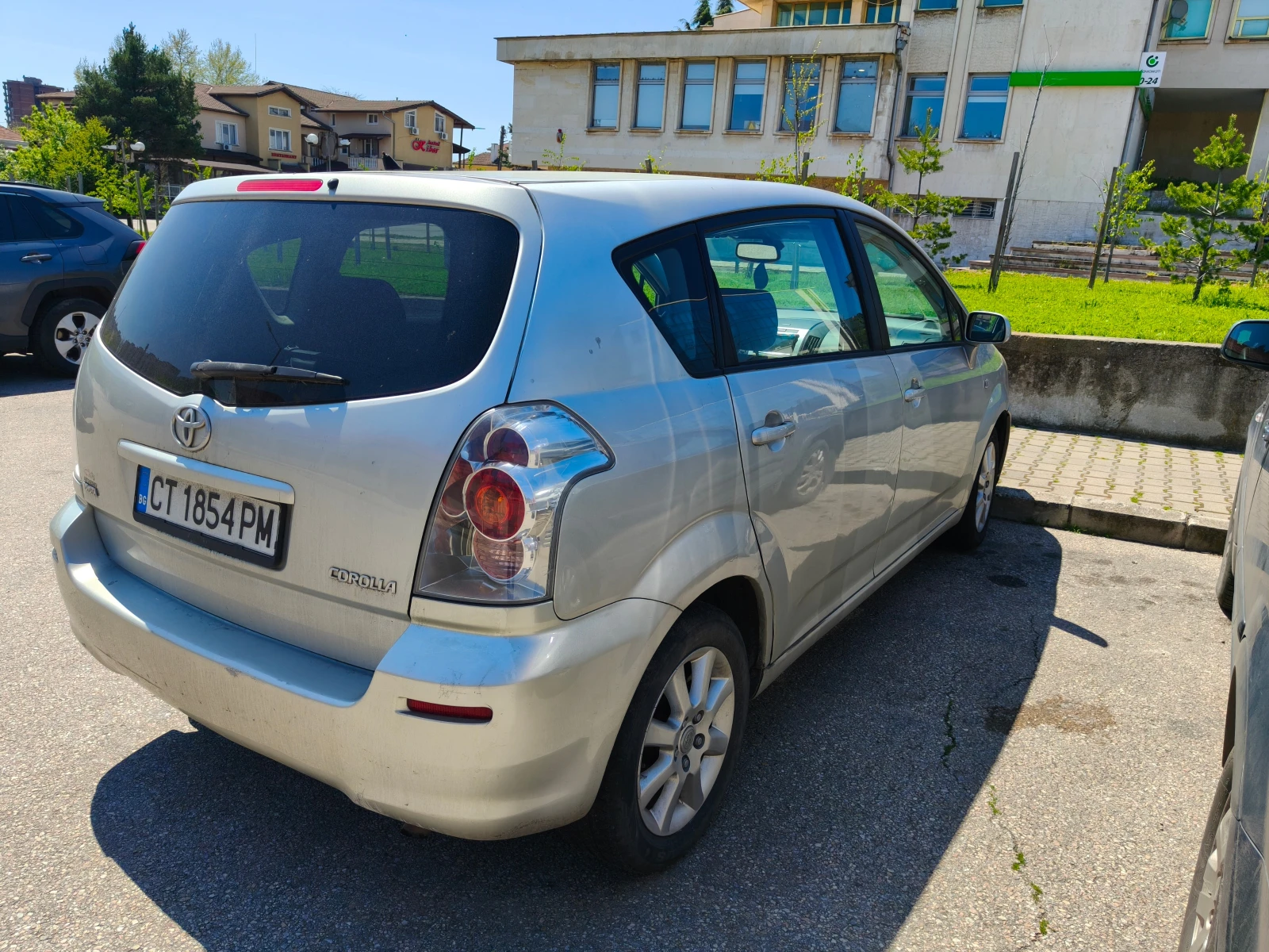 Toyota Corolla verso 1.8 VVT-i LPG, снимка 6 - Автомобили и джипове - 54312195