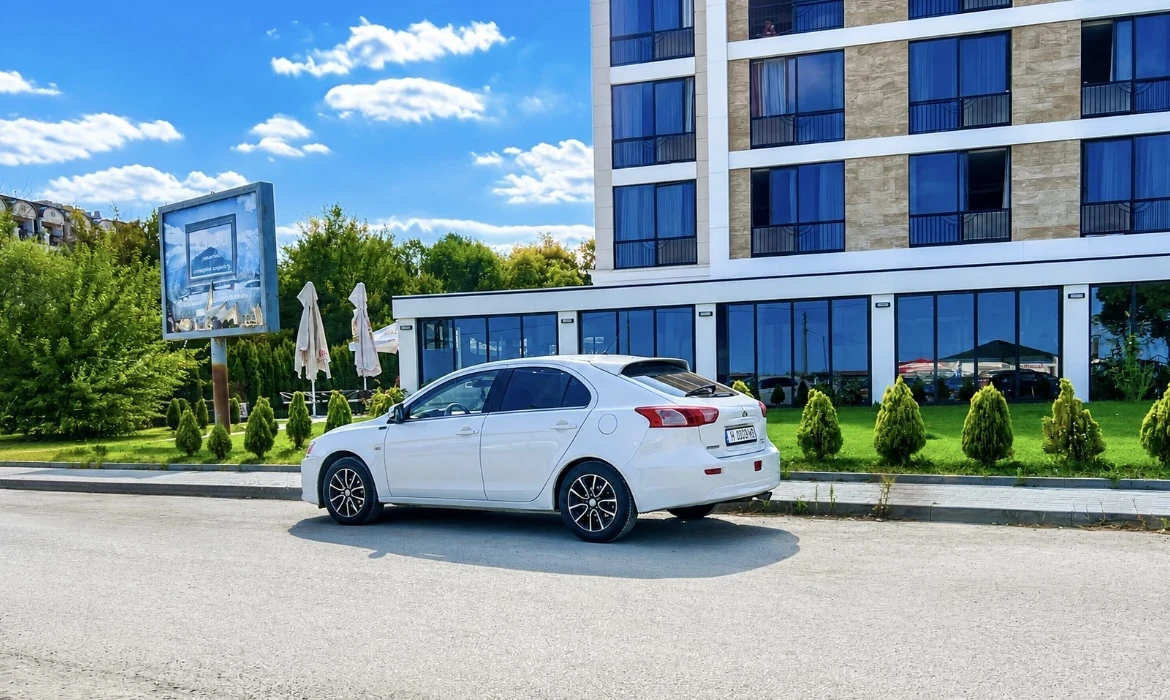 Mitsubishi Lancer Facelift Sportback Style