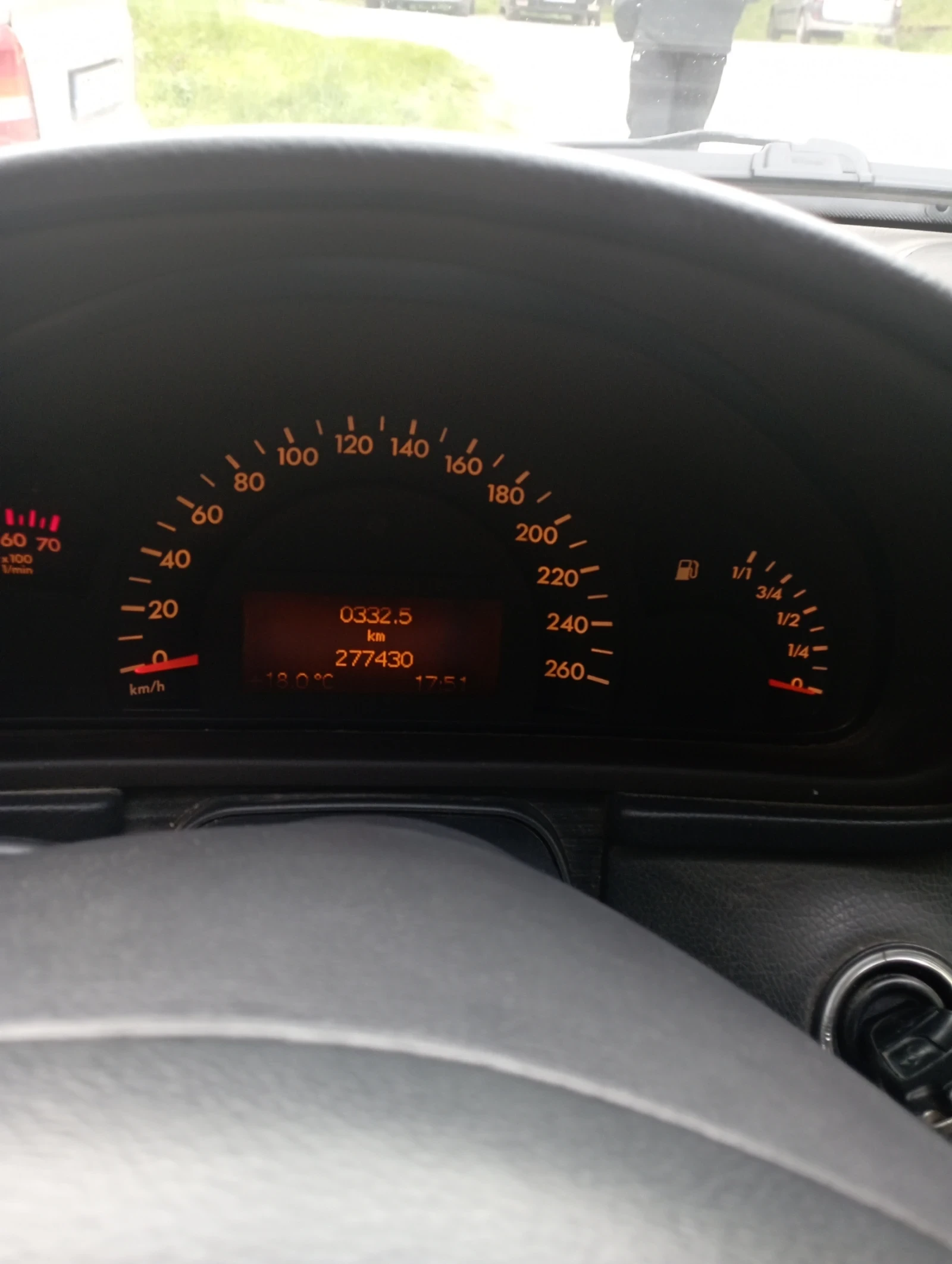 Mercedes-Benz C 180, снимка 8 - Автомобили и джипове - 54681145