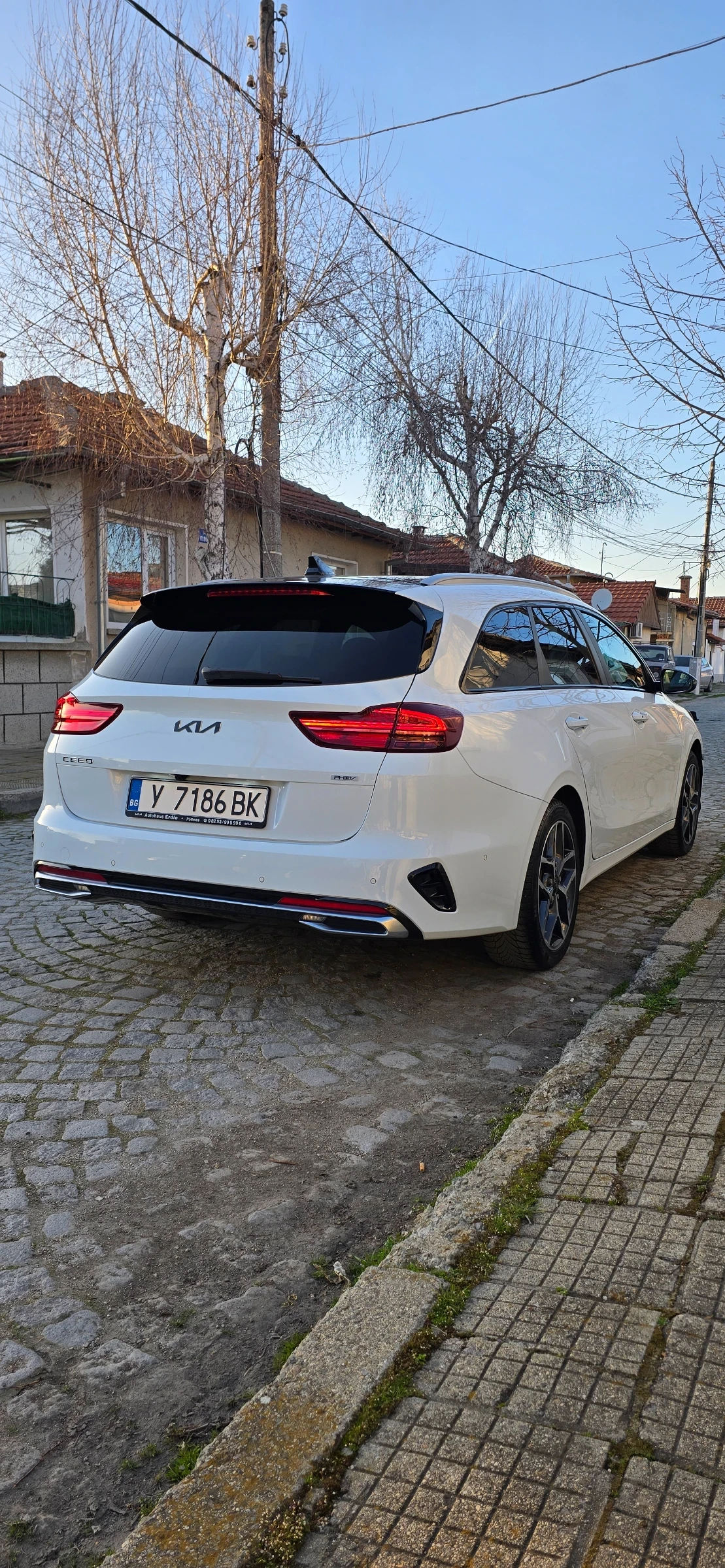 Kia Ceed Plug In Hybrid, снимка 4 - Автомобили и джипове - 55057999