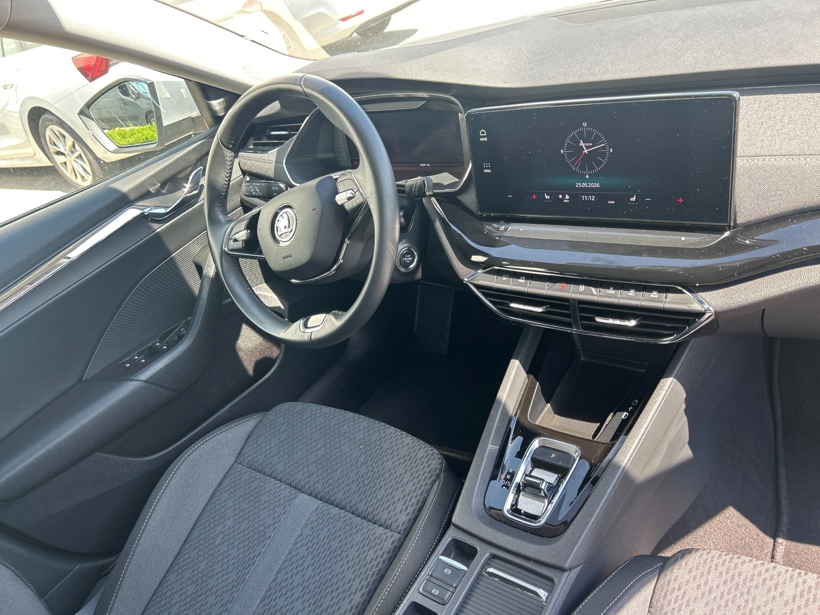 Skoda Octavia 2.0 TDI/ DSG/ Style/ Combi/ Очакван !, снимка 8 - Автомобили и джипове - 55081638