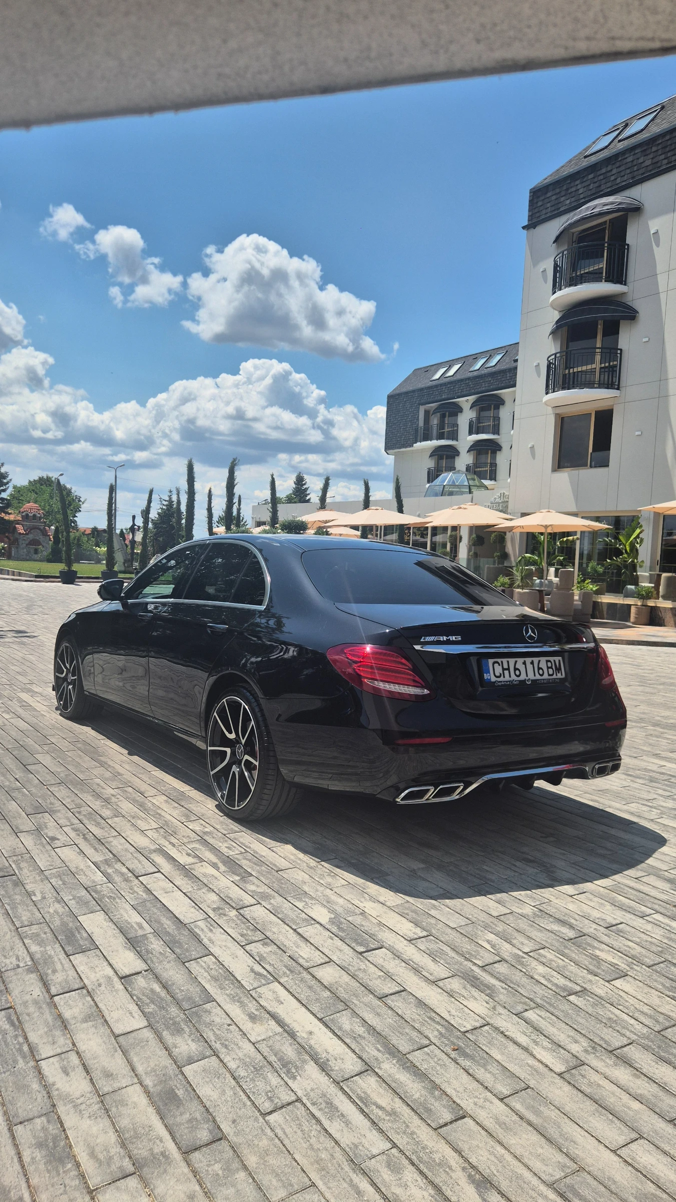 Mercedes-Benz E 220, снимка 5 - Автомобили и джипове - 55245820