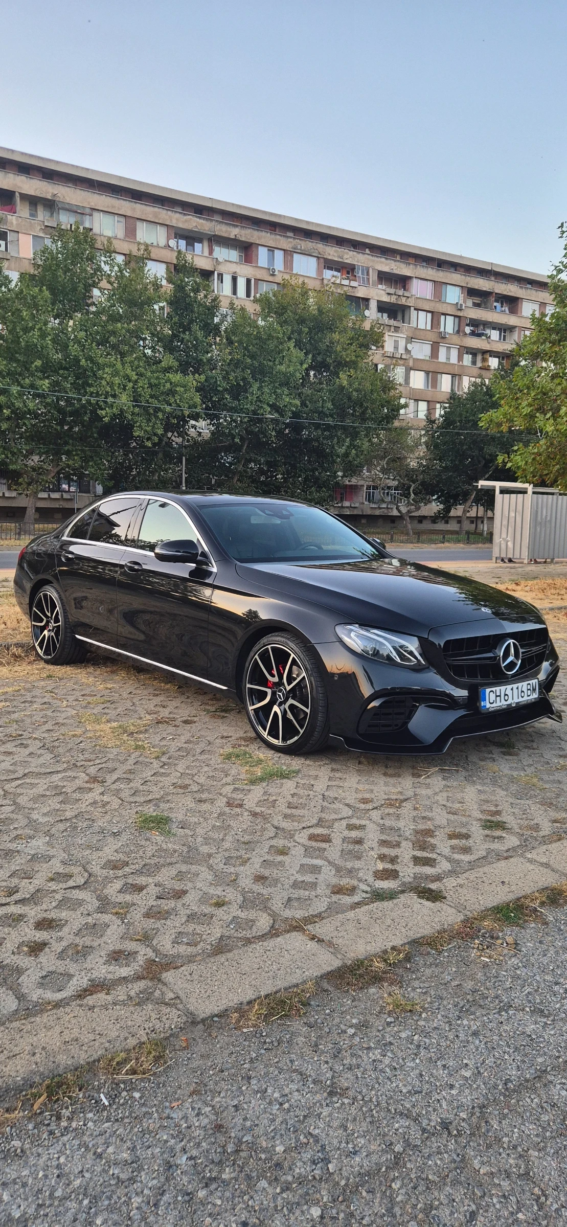 Mercedes-Benz E 220, снимка 10 - Автомобили и джипове - 55245820
