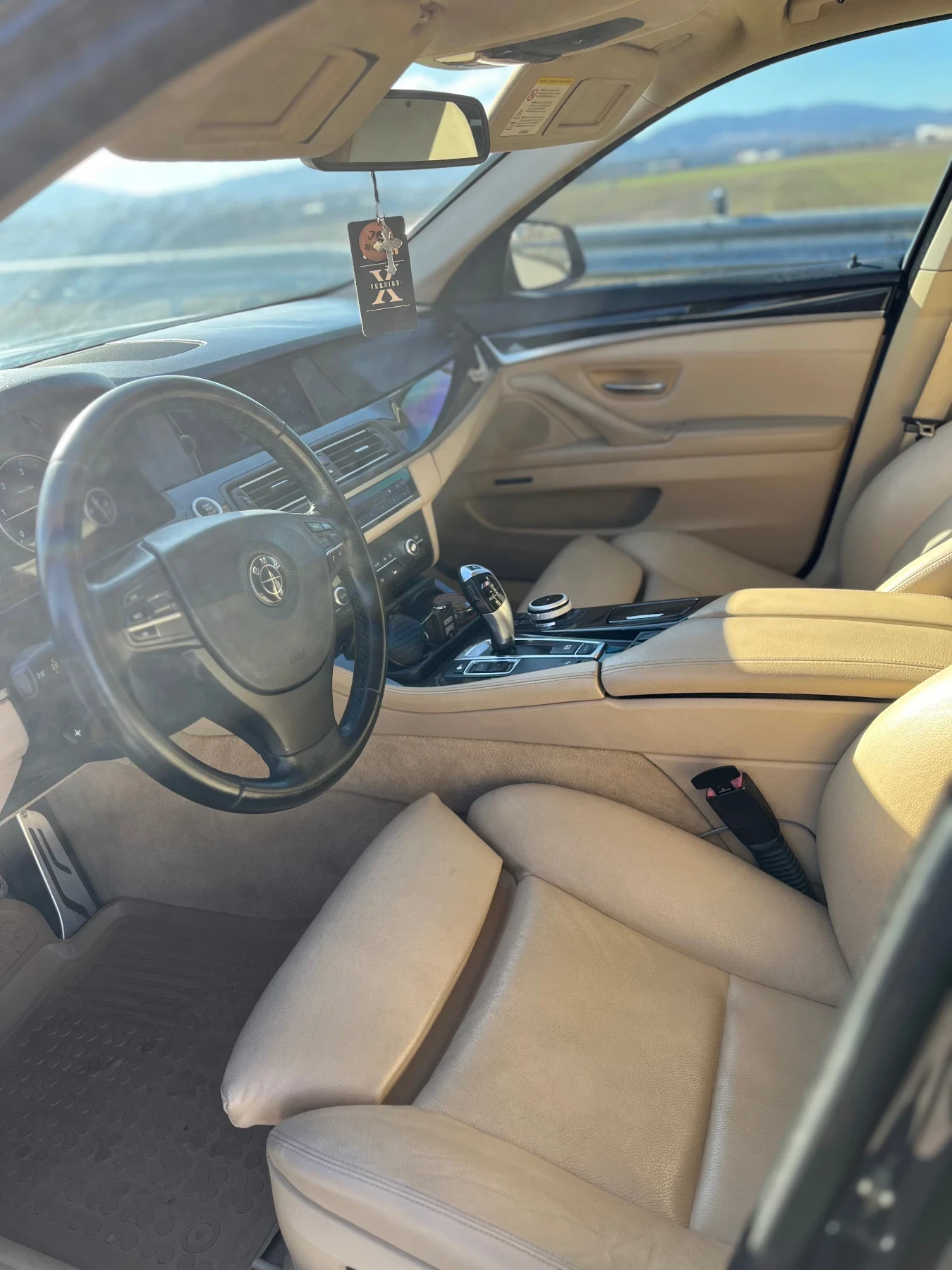 BMW 525 3.0D, снимка 10 - Автомобили и джипове - 55356519