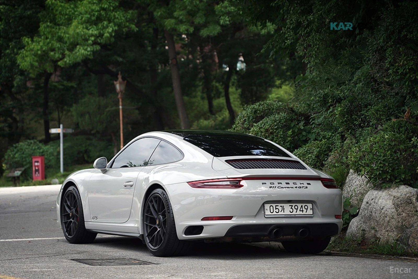 Porsche 911 CARRERA 4 GTS 991.2, снимка 5 - Автомобили и джипове - 55366961