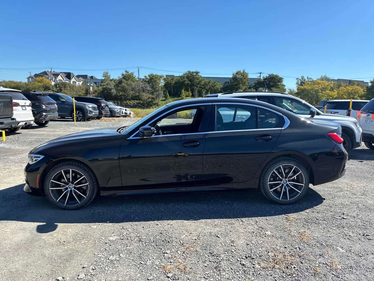 BMW 330 / ПЕРФЕКТНО СЕРВИЗИРАНА / АВТОКРЕДИТ , снимка 2 - Автомобили и джипове - 56222093
