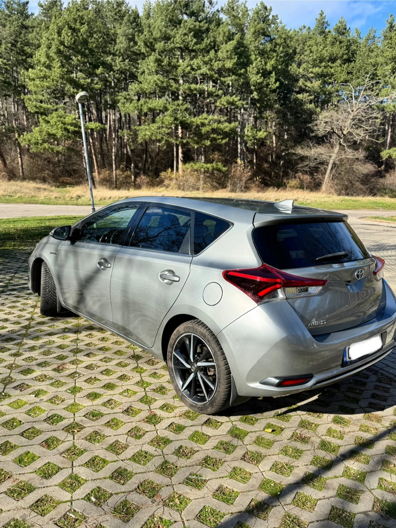 Toyota Auris 1.8 HYBRID �������� | Mobile.bg � ����������� 6