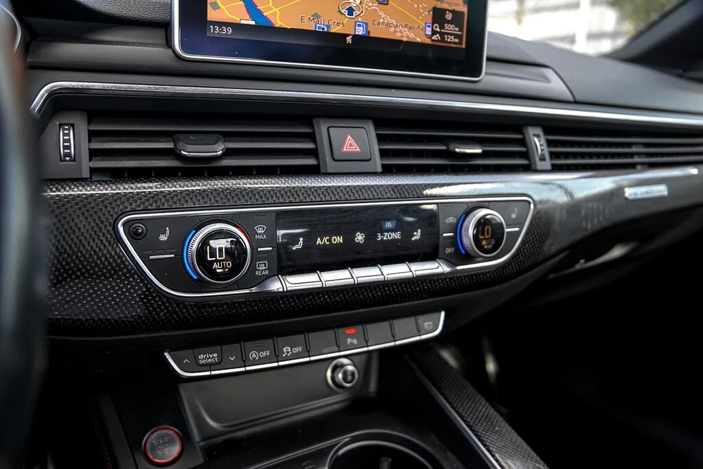 Audi S5 ПОДГРЕВ* МАСАЖ* ШИБИДАХ* КАМЕРА* , снимка 14 - Автомобили и джипове - 56680452
