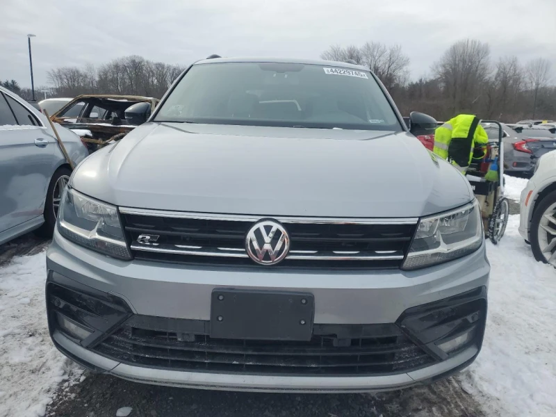 VW Tiguan SE 2.0i - Кожа - Подгрев - Ел.Седалки, снимка 5 - Автомобили и джипове - 48708873