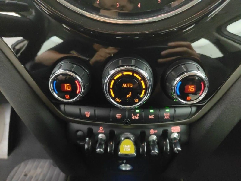 Mini Countryman SE 4ALL HYBRID , снимка 13 - Автомобили и джипове - 52774963