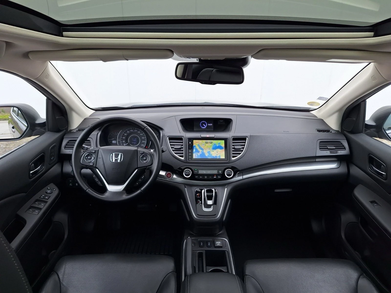 Honda Cr-v * EXECUTIVE* ВСИЧКИ ЕКСТРИ*  СЕРВИЗНА ИСТОРИЯ, снимка 11 - Автомобили и джипове - 49979811