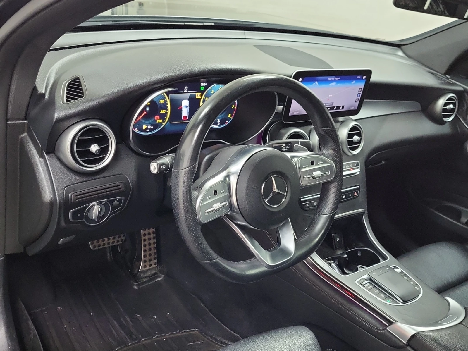 Mercedes-Benz GLC 300 Coupe/AMG line/360 cam/Burmester/Подгрев - изображение 9