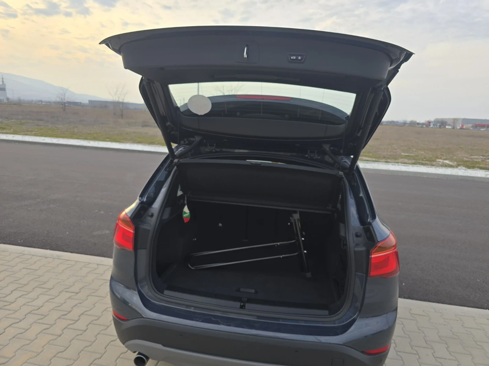 BMW X1 2.0i/AVTOMAT/PANORAMA - изображение 10