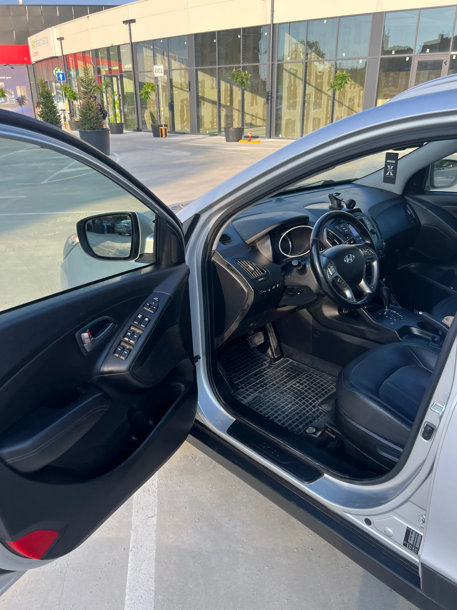 Hyundai IX35, снимка 10 - Автомобили и джипове - 53939851