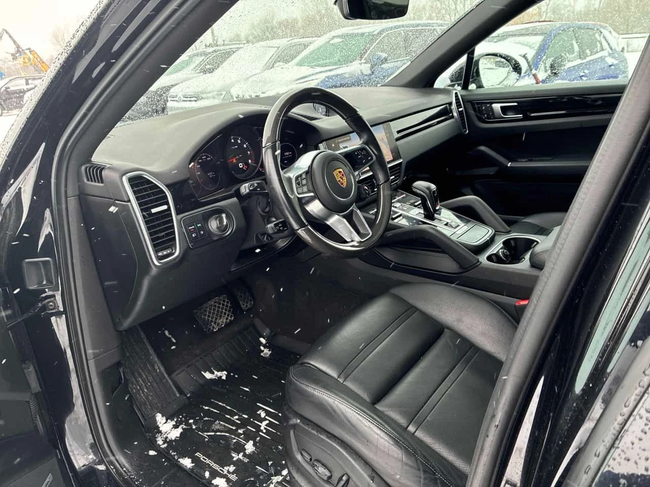 Porsche Cayenne  | Coupe | ОБДУХВАНЕ | 360 камери | CARFAX, снимка 8 - Автомобили и джипове - 53951020