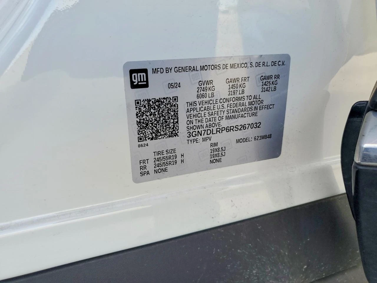 Chevrolet Equinox EV 2LT, снимка 13 - Автомобили и джипове - 54348282