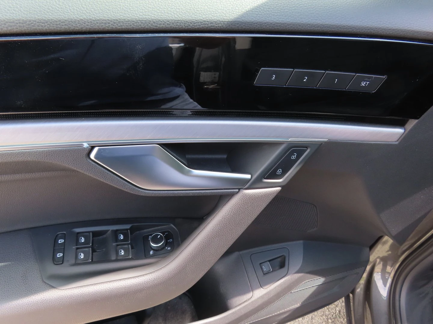 VW Touareg | Mobile.bg � ����������� 12