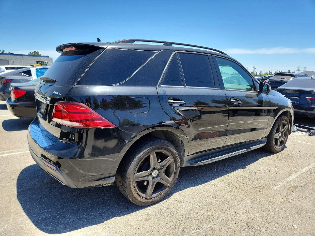 Mercedes-Benz GLE 400 4MATIC !!УНИКАТ!! #ПЪЛНО ОБОРУДВАНЕ# !ПАНОРАМА, снимка 6 - Автомобили и джипове - 55066540