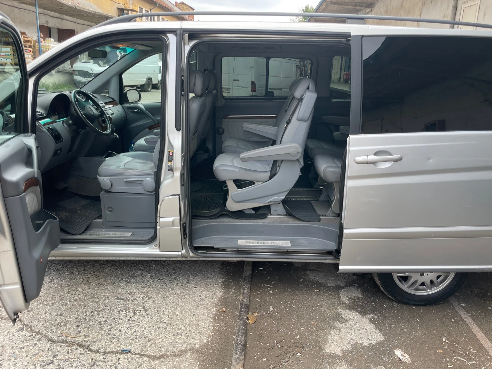 Mercedes-Benz Viano  - изображение 7