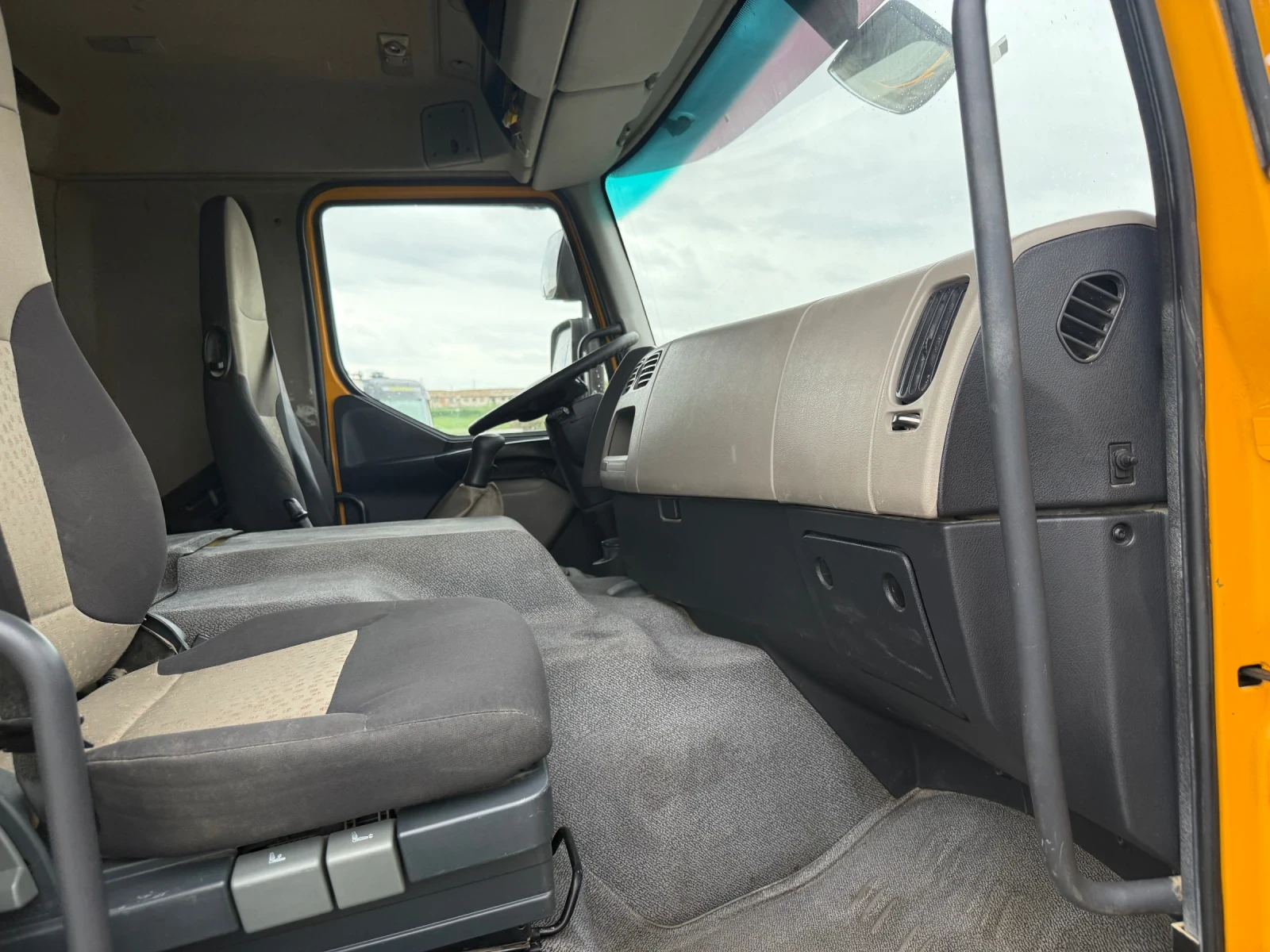 Renault Kerax 450.32 P8x4, снимка 10 - Камиони - 54485247
