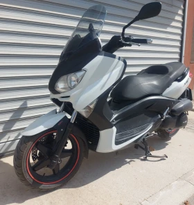     Yamaha X-max 250