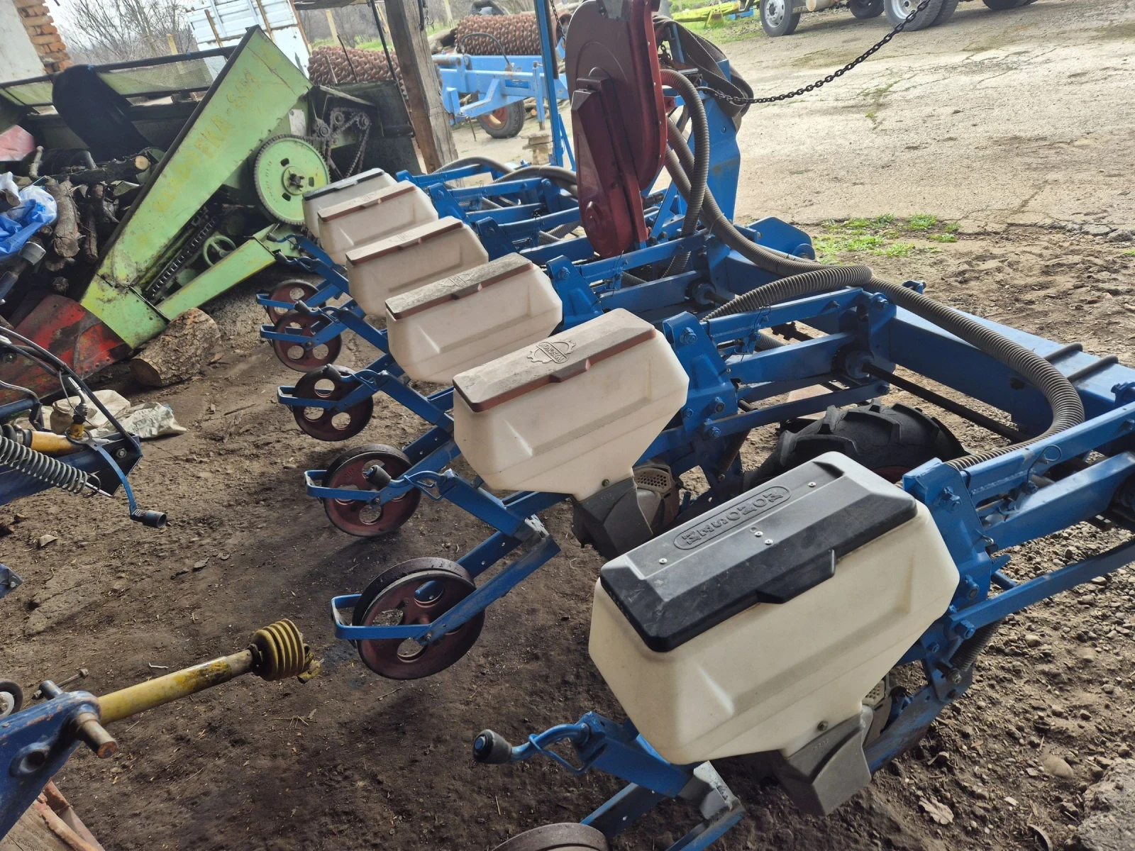 Сеялка Monosem Пролетна сеялка Monosem, снимка 2 - Селскостопанска техника - 53906682