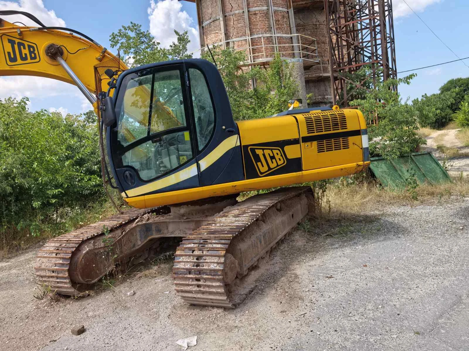 Багер JCB JS210 LC, снимка 8 - Индустриална техника - 55376733