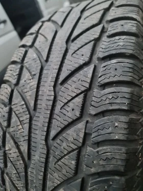 Гуми Зимни 255/70R16, снимка 2