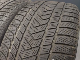 Гуми Зимни 295/45R20, снимка 2 - Гуми и джанти - 43554630