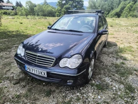 Mercedes-Benz 220 Комби , снимка 2