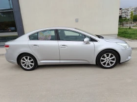 Обява за продажба на Toyota Avensis 1.8 ГАЗ ~13 400 лв. - изображение 1