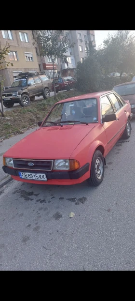  Ford Escort