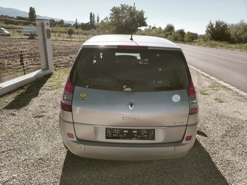 Renault Scenic 1.6 i facelift , снимка 5 - Автомобили и джипове - 46835824