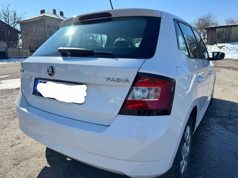 Skoda Fabia, снимка 4 - Автомобили и джипове - 49263188