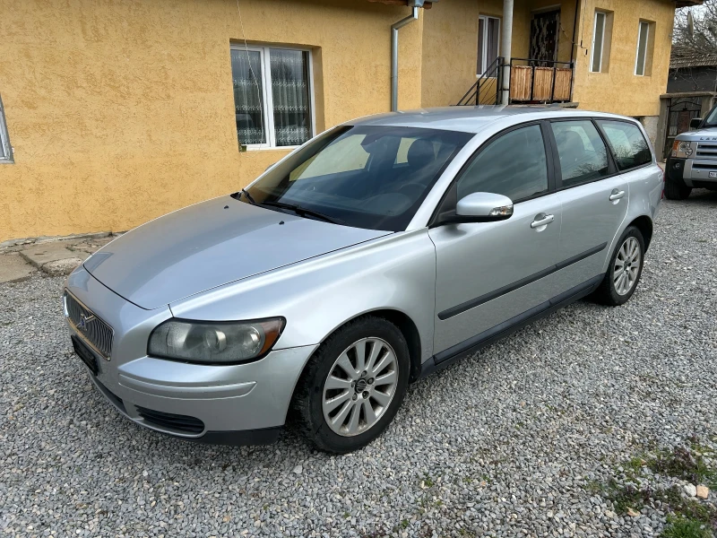 Volvo V50 D5 Швейцария, снимка 2 - Автомобили и джипове - 49529300