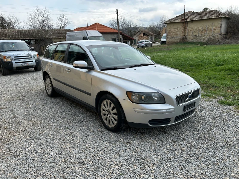 Volvo V50 D5 Швейцария, снимка 1 - Автомобили и джипове - 49529300